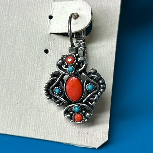 🖤Haskell lever back earrings - Picture 2 of 9